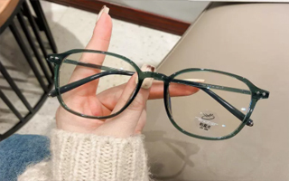  ,华为眼镜三代有大尺寸吗？